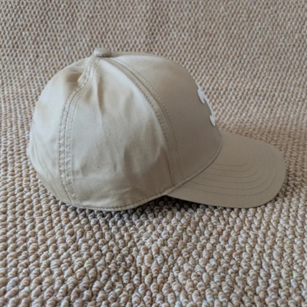 Celine Hat - Picture 4 of 4